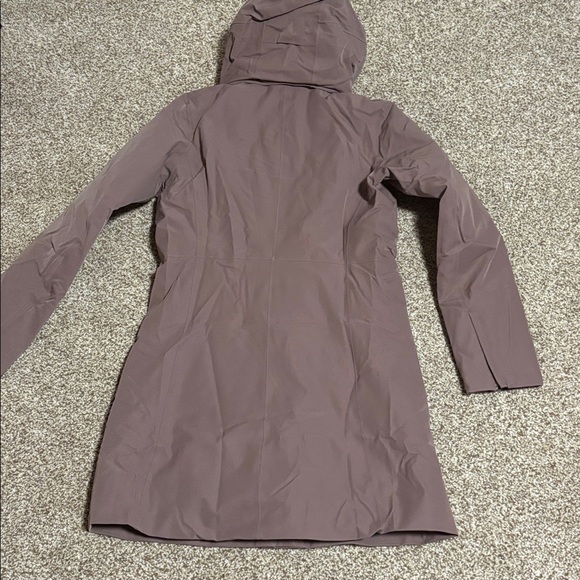 New with tags Patagonia Tres 3 in 1 Parka size small Dusky Brown - Picture 5 of 5